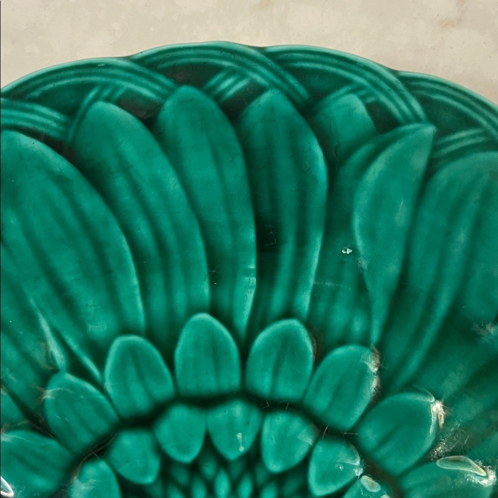 Antique Wedgewood Green Majolica  Sunflower 8.5” Salad Plate circa 1880’s - Picture 5 of 6